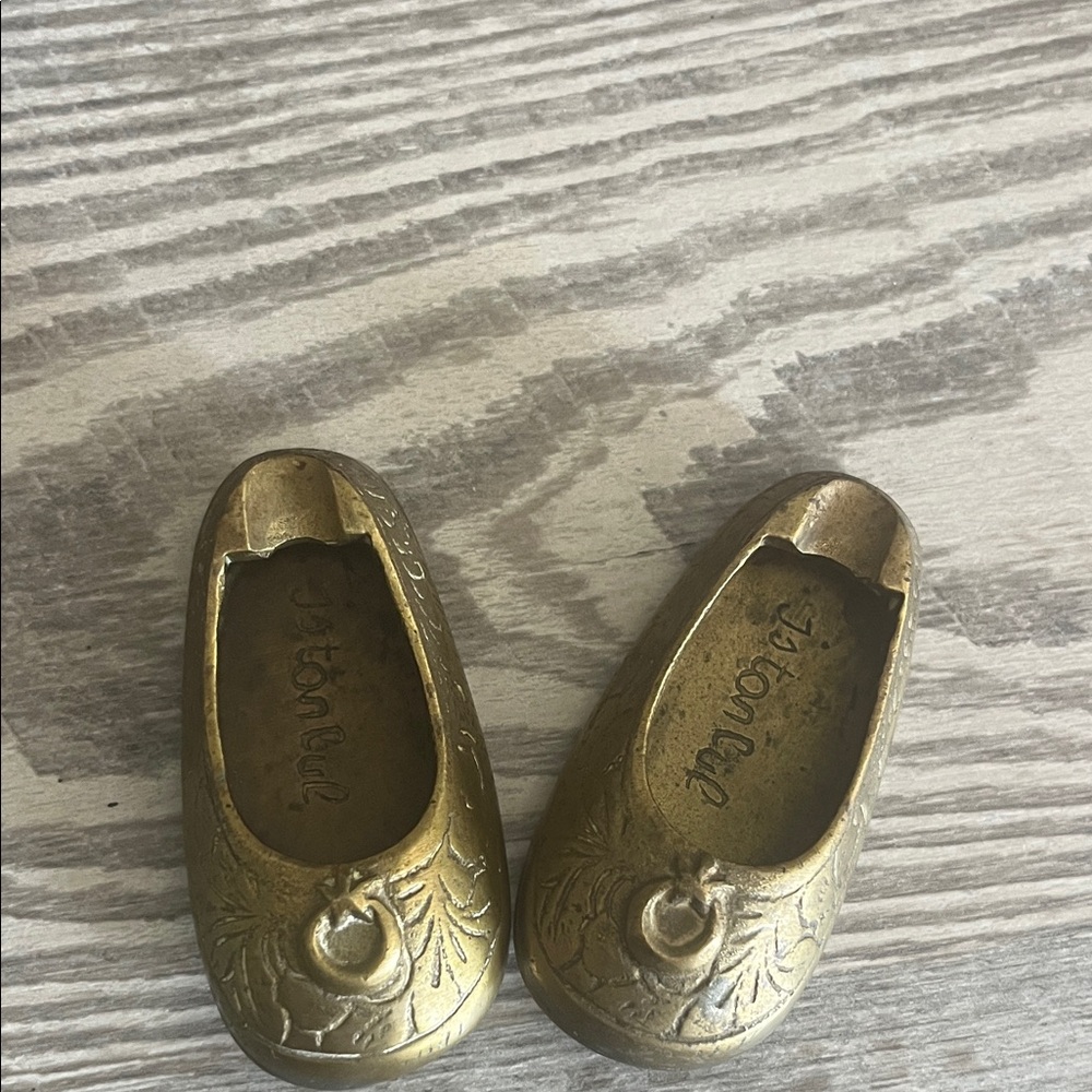 Brass shoe ashtrays IStonbul